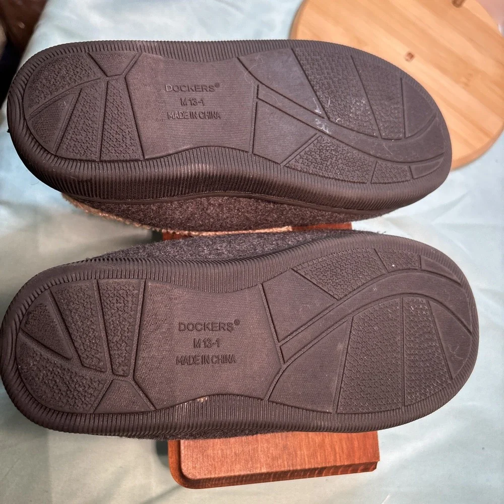 Dockers Boy's Gray Faux Fur Moccasin Slippers Sz M 13-1